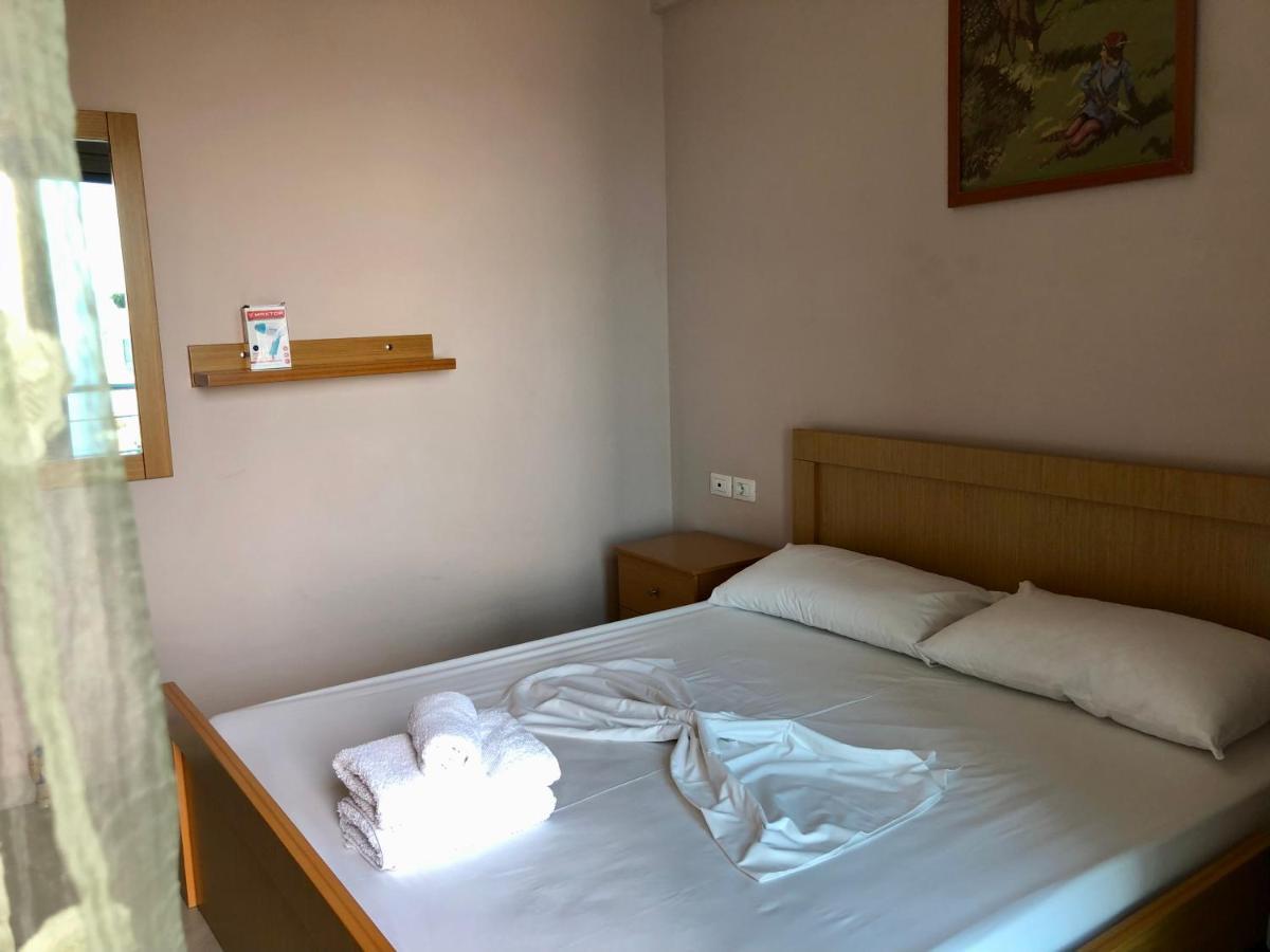 Lorenso Guest House Sarandë Eksteriør bilde